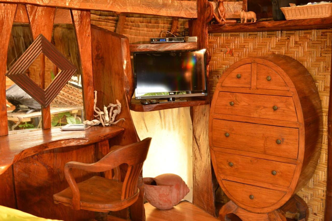 La Maison D'Artiste Du Bord De Mer Pa'ea Eksteriør billede